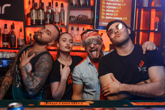 Бар небар санкт-петербург литейный. Нижний новгород рождественская улица 23 бар nebar. Бар nebar санкт-петербург. Небар литейный проспект. Бар небар санкт-петербург литейный.