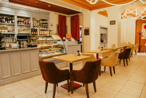 Шоколадница, Кафе, ул. Н. Арбат - Москва - Tabler