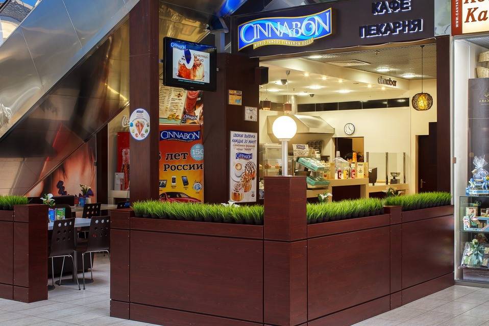 Синнабон санкт петербург. Кафе-пекарен Cinnabon. Кафе Синнабон в Питере. Синнабон Сити Молл. Синнабон на Пионерской.